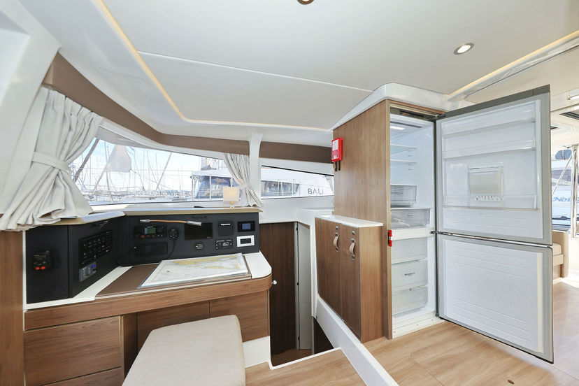 Catana 4.2 Bellatrix