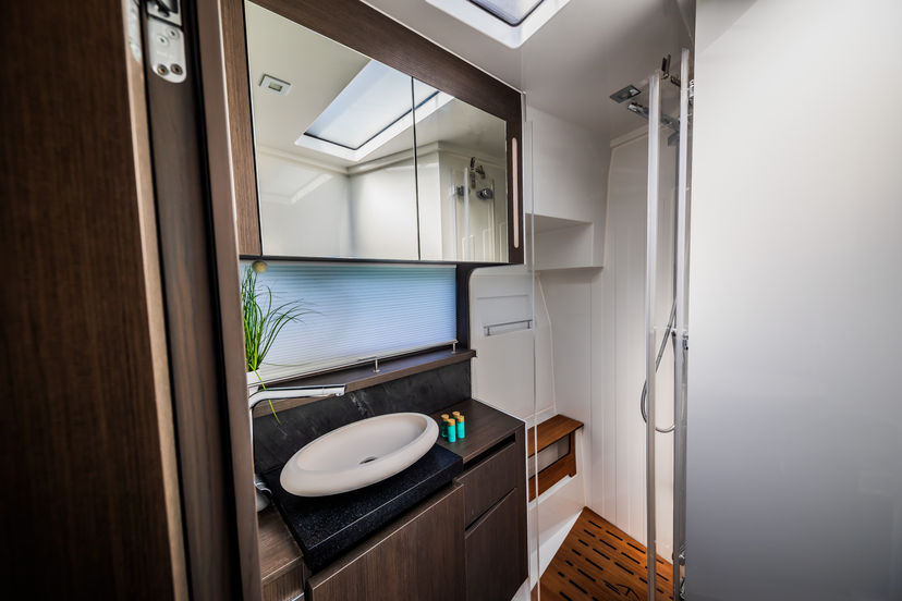 Sealine 43 Grace II