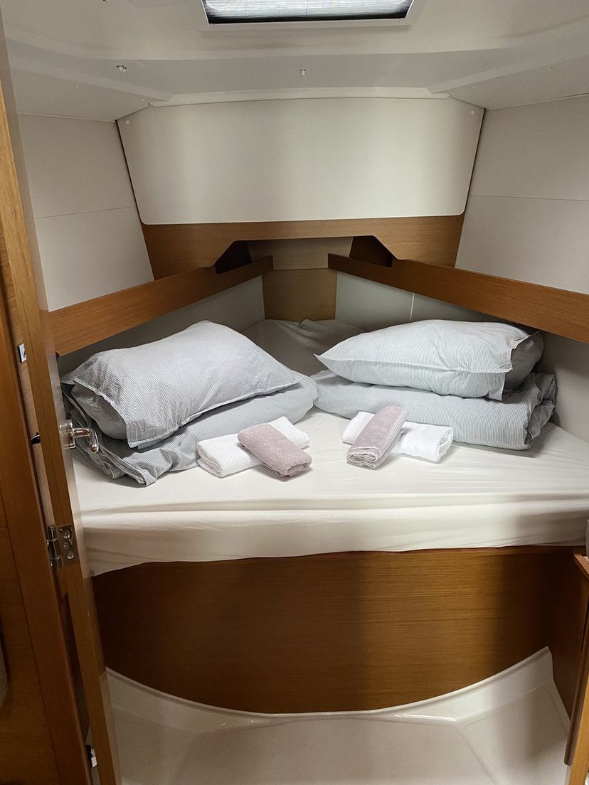 Jeanneau 49 gemelli