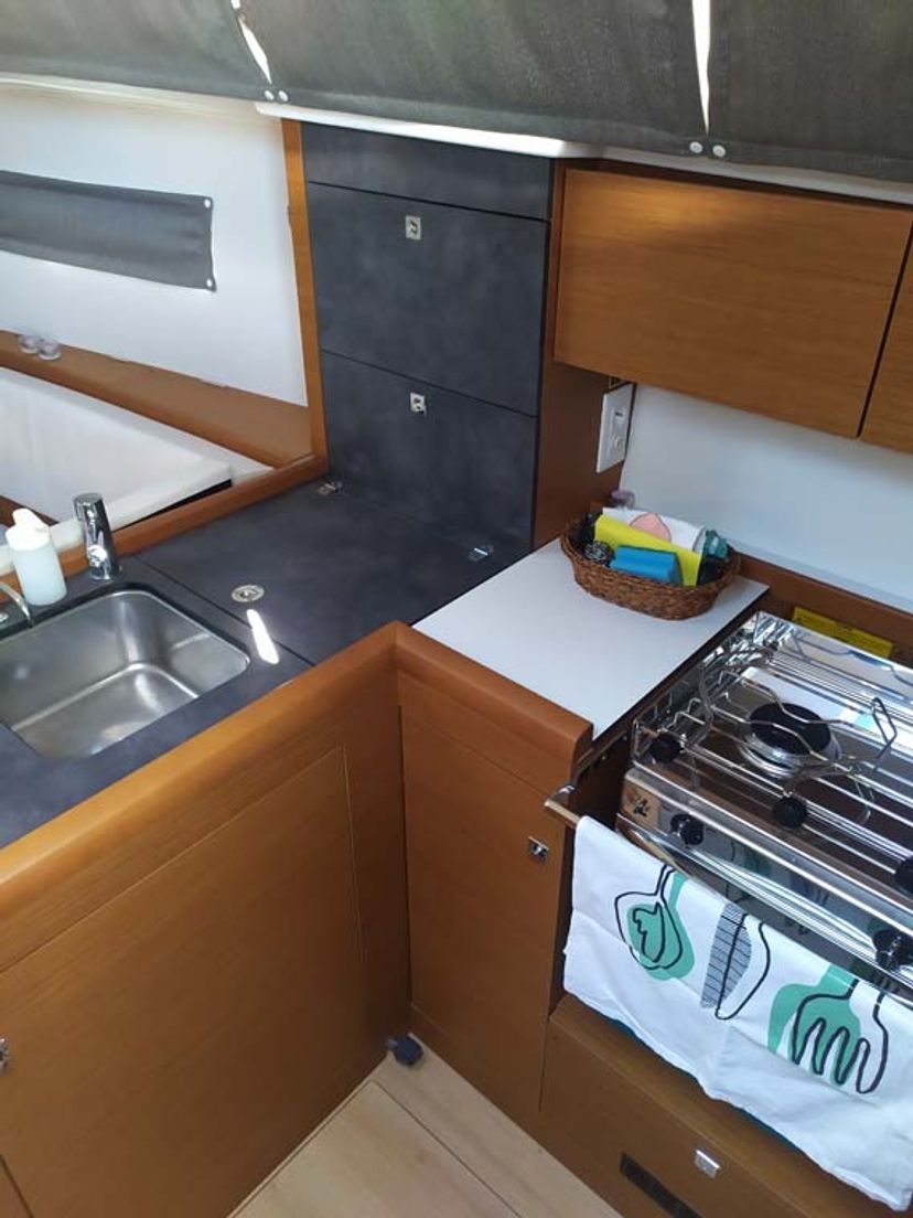 Jeanneau 49 true elli