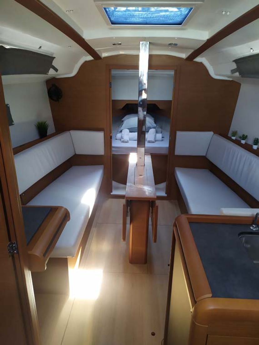 Jeanneau 49 true elli