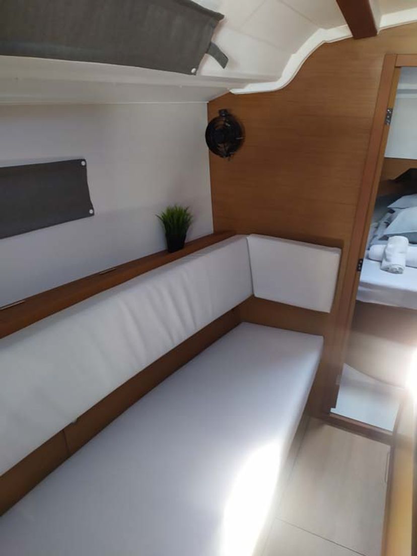 Jeanneau 49 true elli