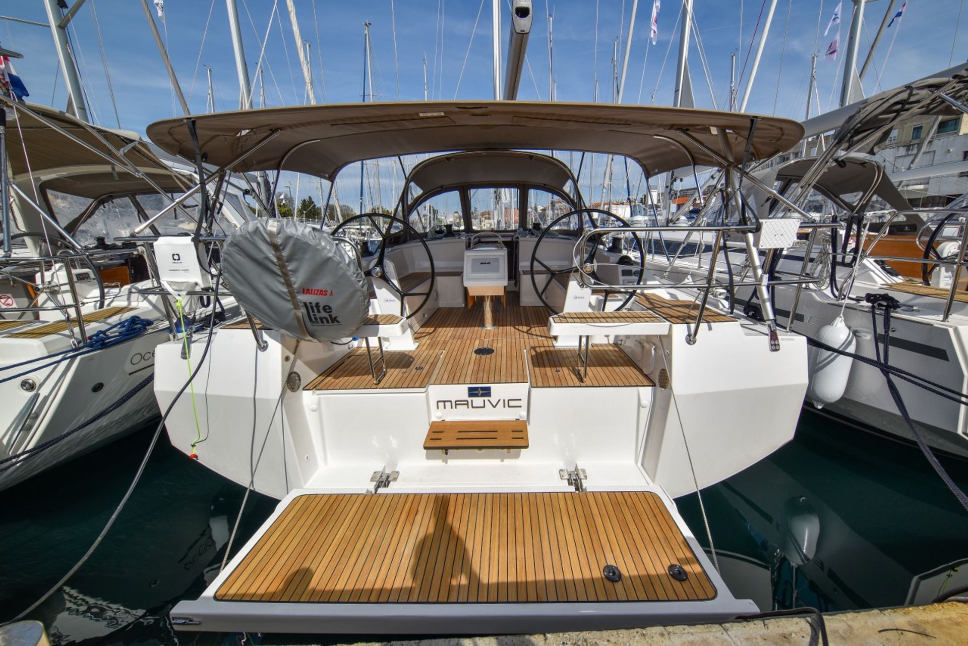 nausys-30836322-613389-main.jpg