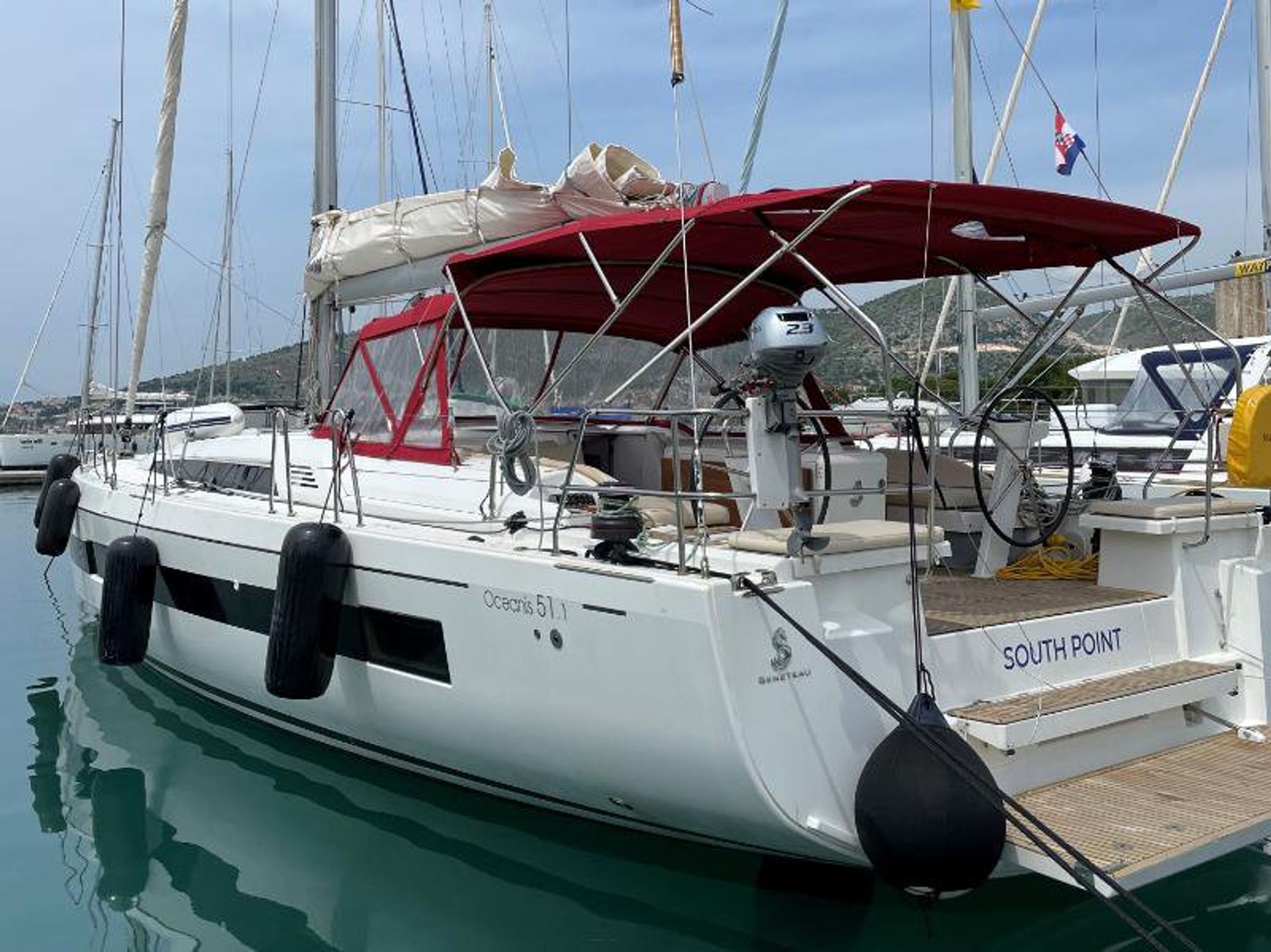nausys-30932231-521871-main.jpg