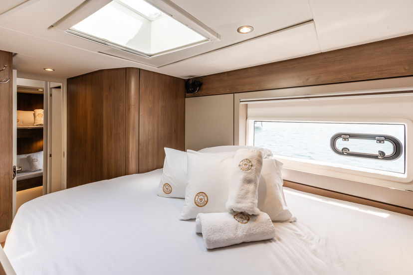 Catana 4.6 Optimus
