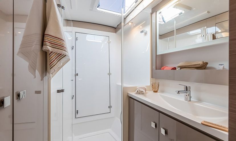 Fountaine Pajot 40 Laja
