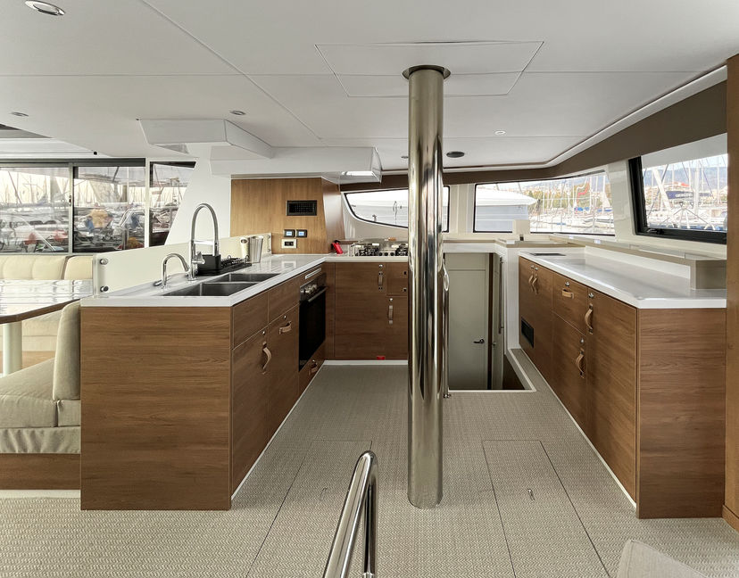 Catana 4.6 Enma