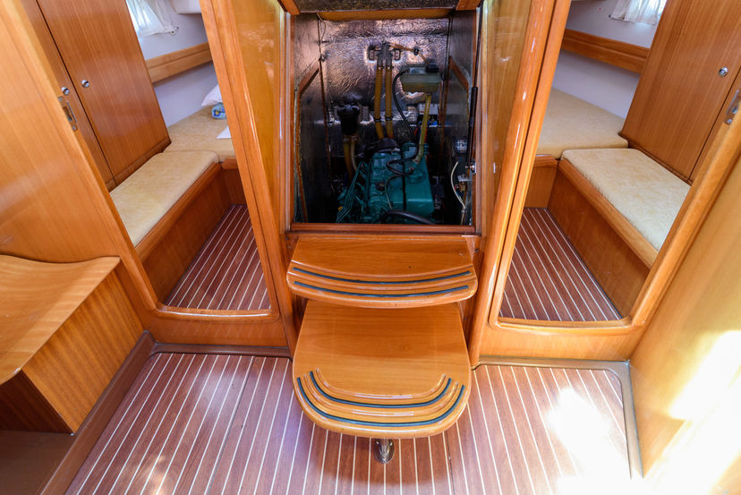 Bavaria Yachtbau 42 Blue Queen