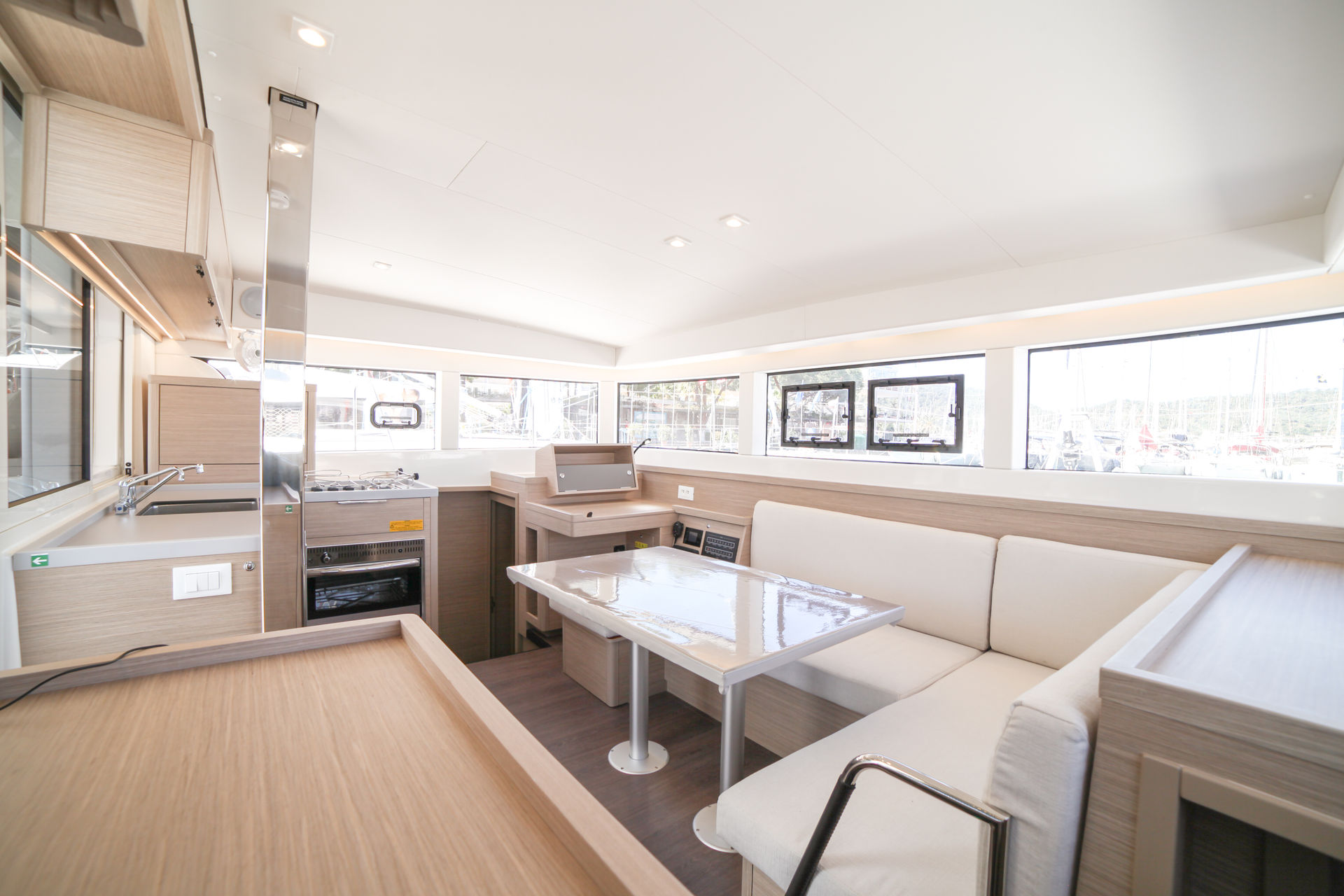 nausys-31440168-482230-p.jpg