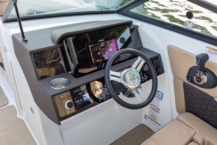 SEA RAY BOATS SDX 270 Pepperoni