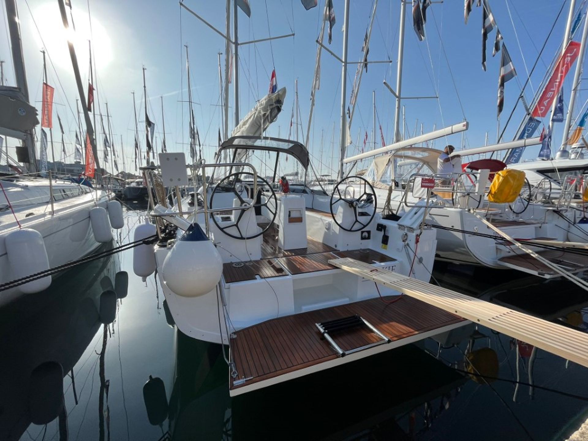 nausys-31771158-100556-main.jpg
