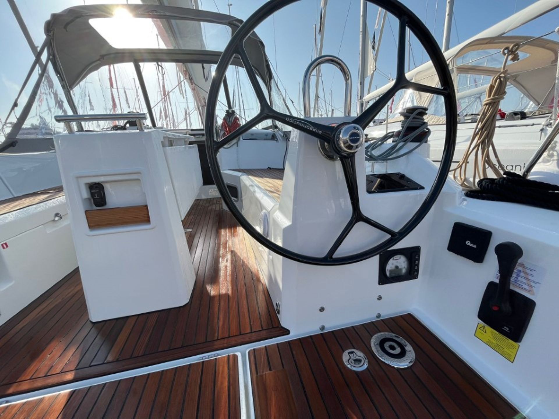 nausys-31771158-100556-n2.jpg