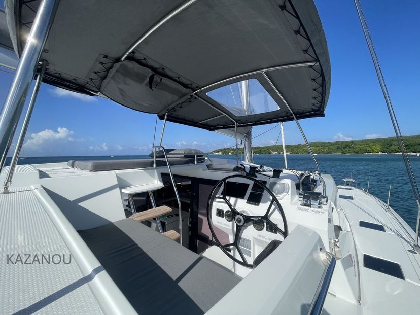 Fountaine Pajot 42 KAZANOU