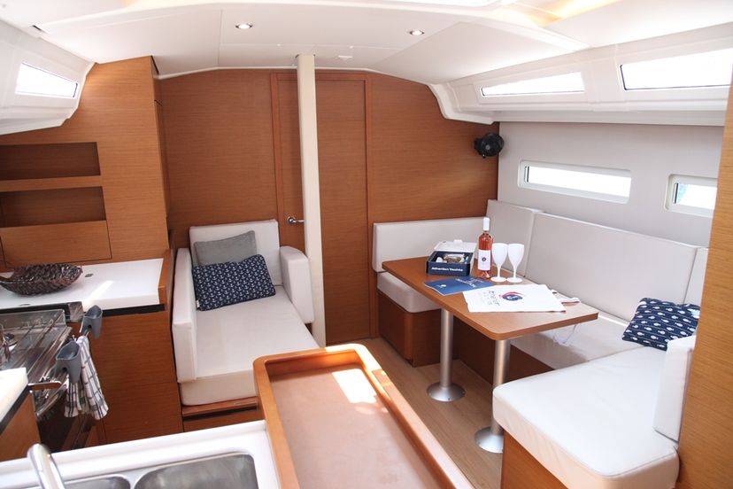 Jeanneau 410 Pangeo