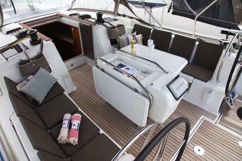 Jeanneau 46 Blue Heaven