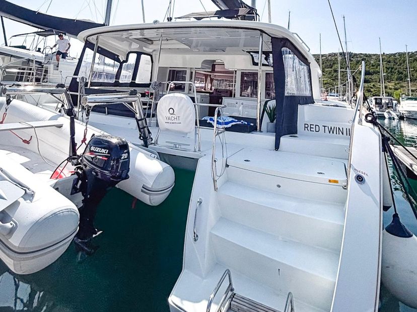 Lagoon 45 Red Twin II
