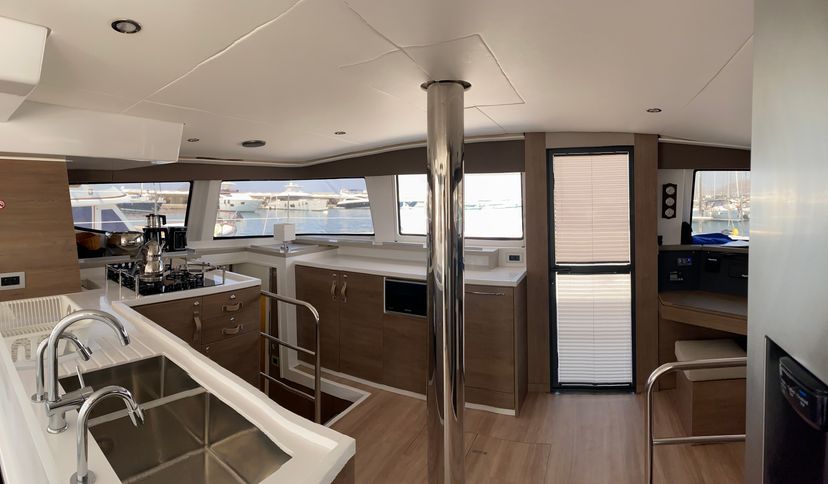 Catana 4.6 Despina