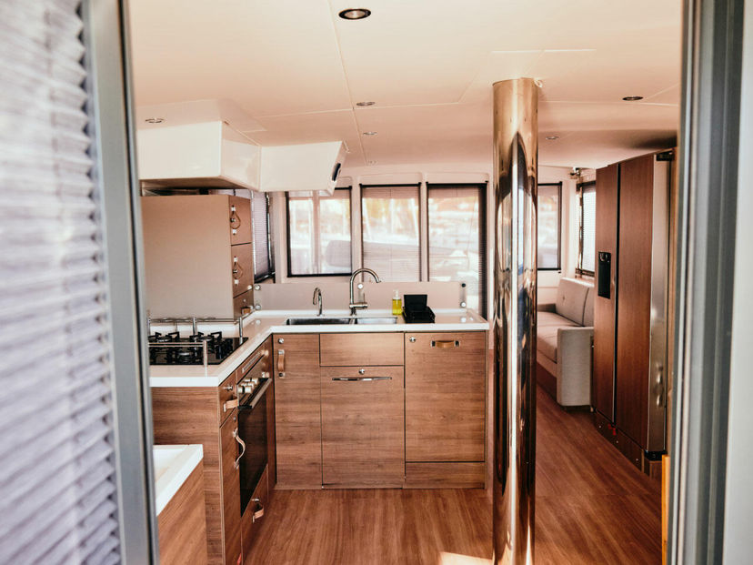 Catana 4.8  Ediba Taurus