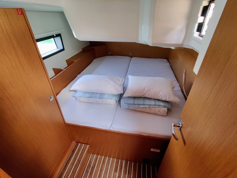 Bavaria Yachtbau C42 Relax