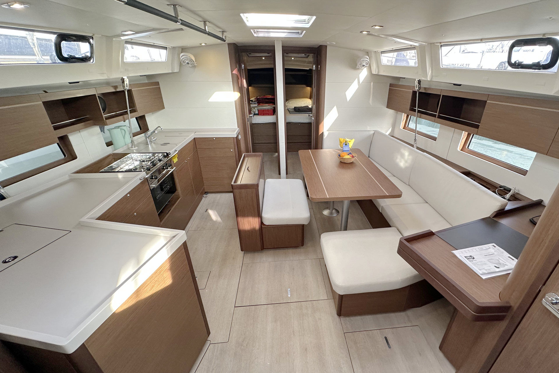 nausys-32096476-482192-p.jpg