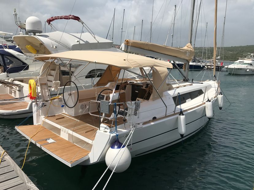 Dufour Yachts 38 Kalliste