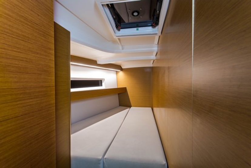 Jeanneau 40 Deep Water