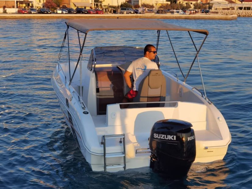 Marine Time QX 562