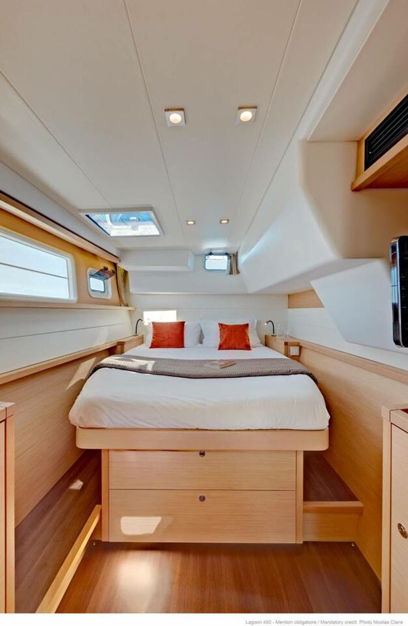 Lagoon 45 Blue Diamond
