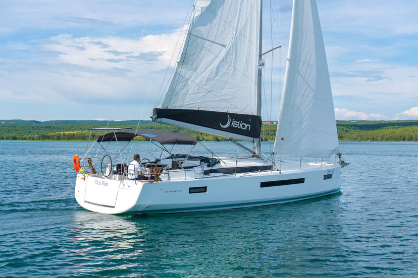 Jeanneau 49 First Ride