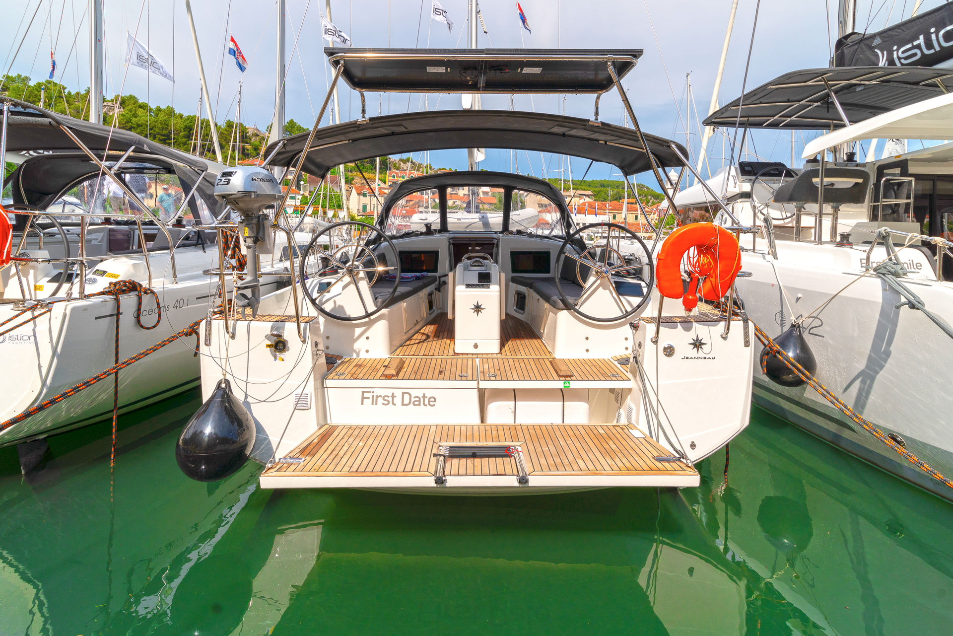 nausys-32308231-482137-_DSC0997_First Date_Jeanneau_Sun Odyssey 410_Istion Yachting_L (1).jpg