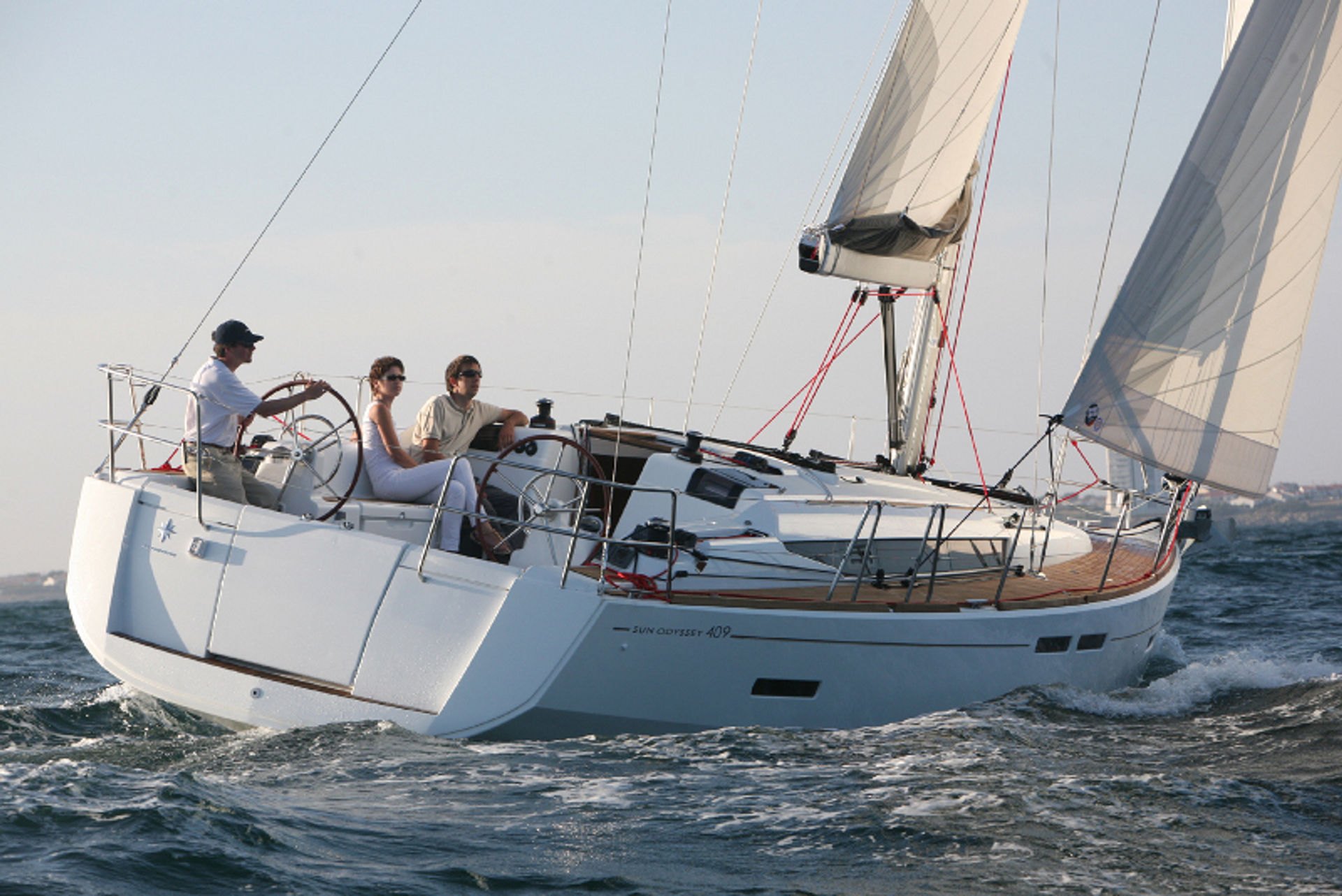 nausys-32683814-7332436-main.jpg