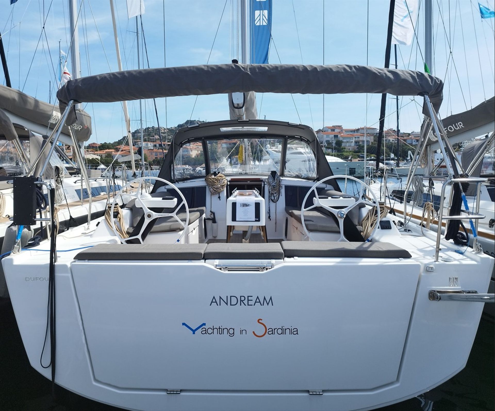 nausys-32827176-32683617-main.jpg