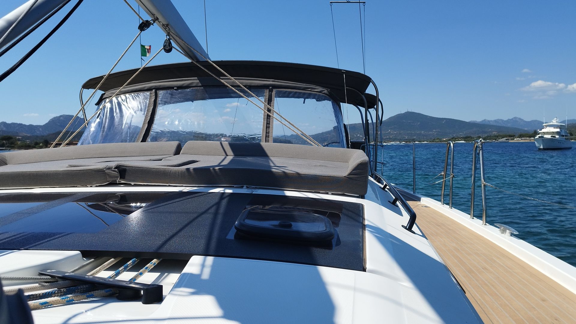 nausys-32851664-32683617-n2.jpg