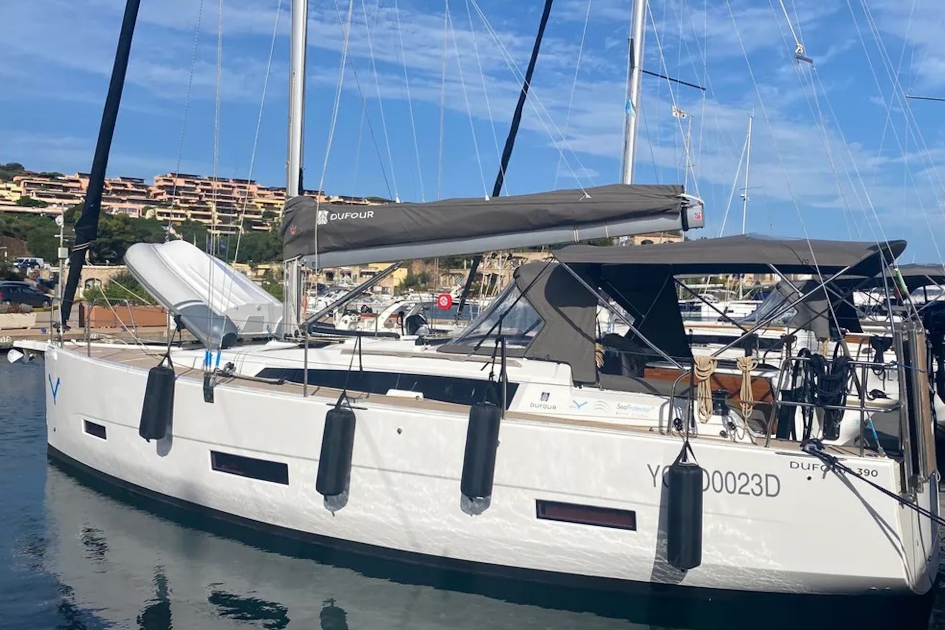 nausys-32853972-32683617-main.jpg