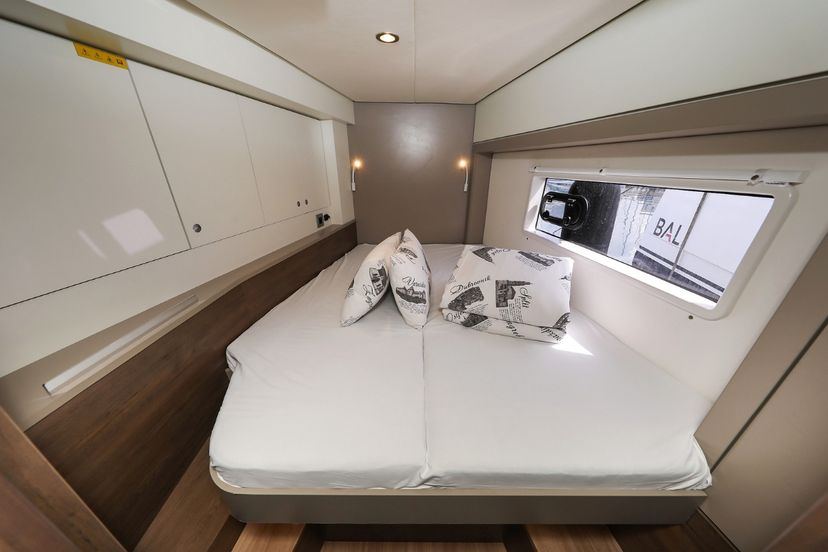 Catana 4.2 Supernova