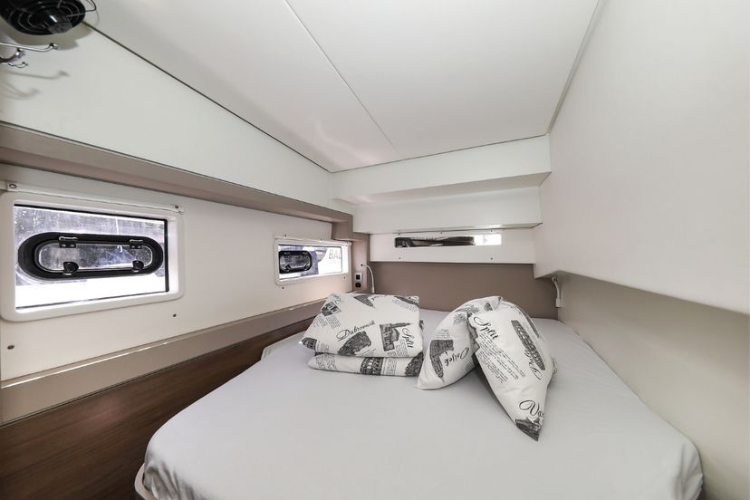 Catana 4.2 Supernova