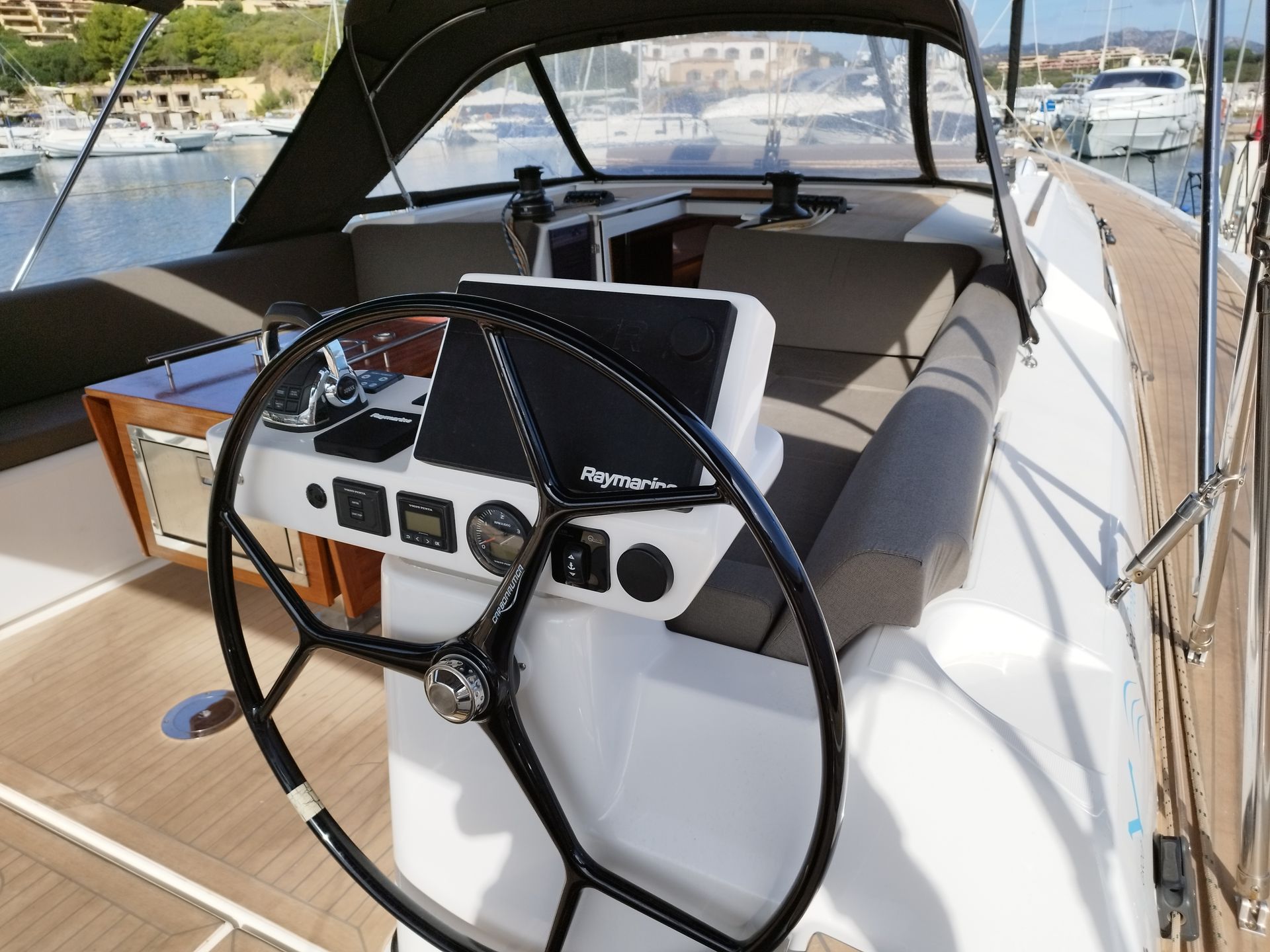 nausys-32861634-32683617-n2.jpg