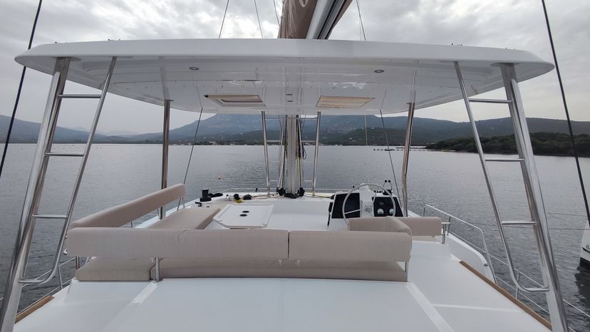 Catana BALI 4.8  Physeter