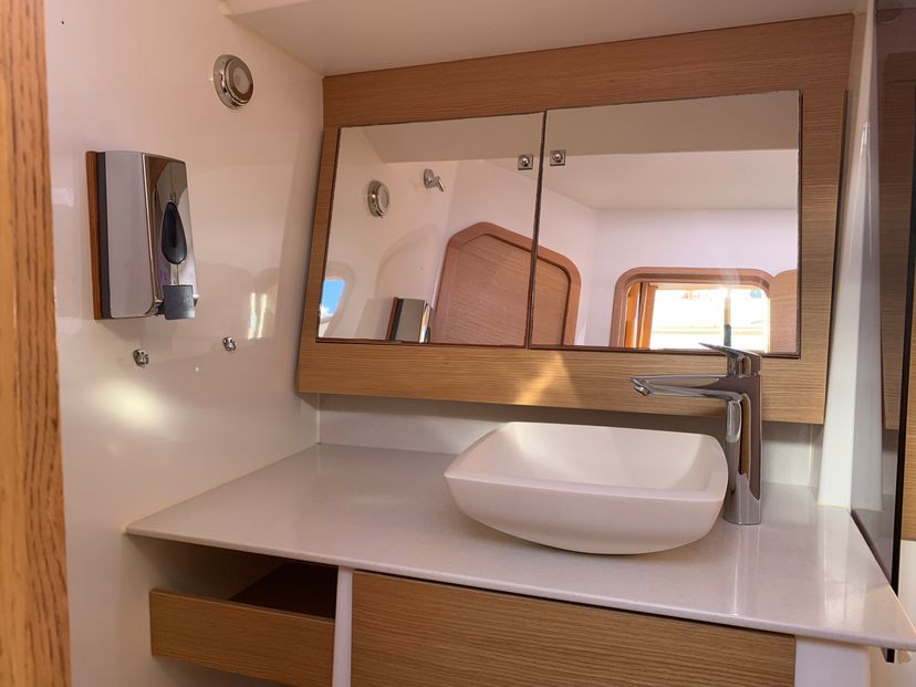 Dufour Yachts 52 Greenleaf