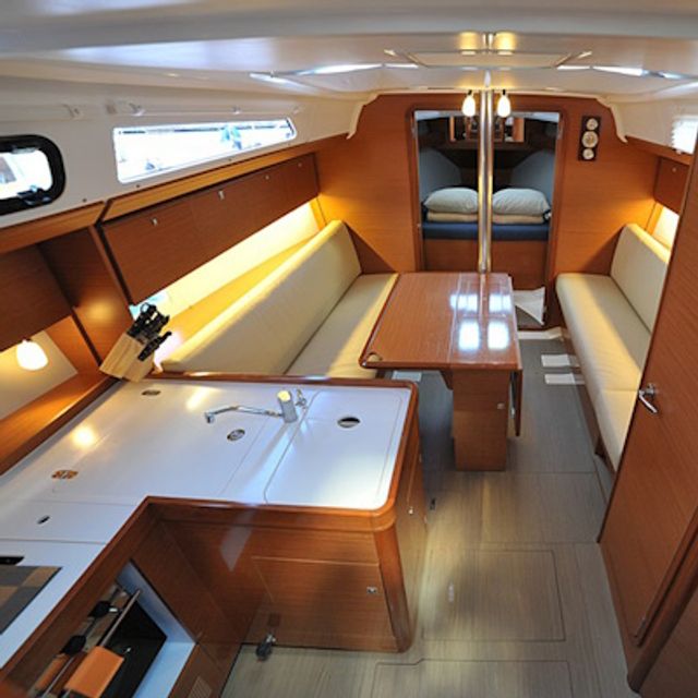 Dufour Yachts 36 Karibu