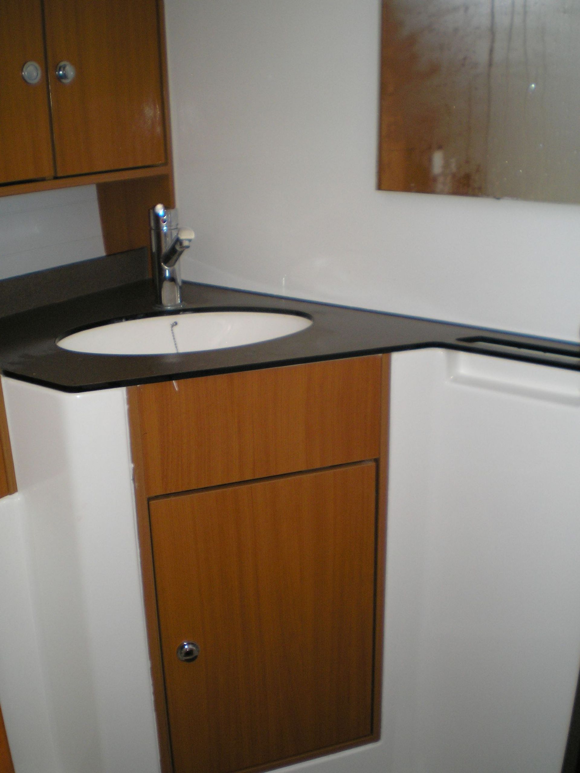 nausys-32908084-932995-w5.JPG