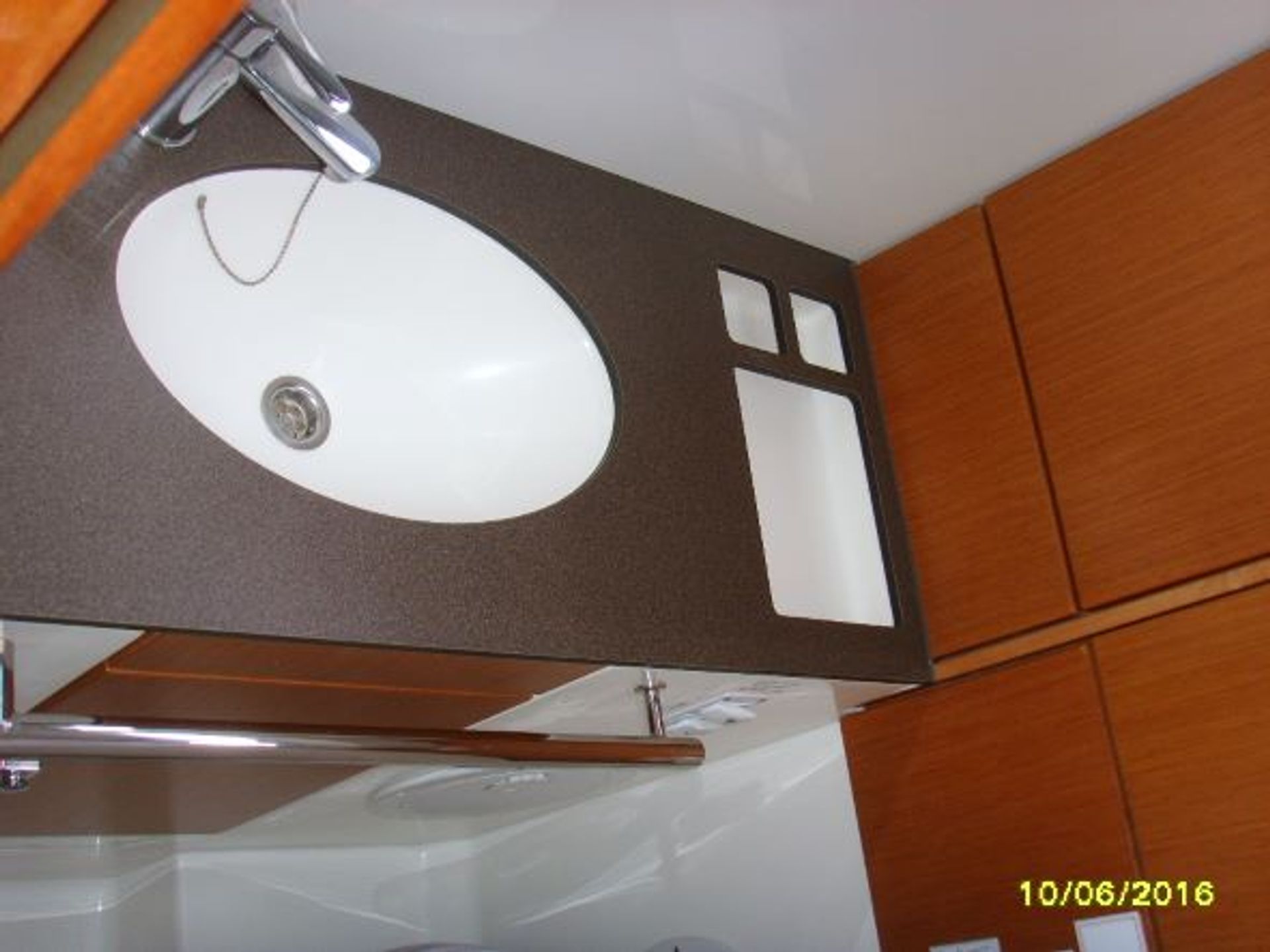 nausys-32908093-932995-w6.JPG