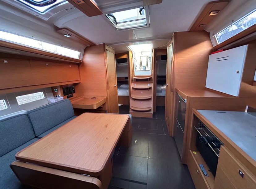 Dufour Yachts 39 Sail Corvus