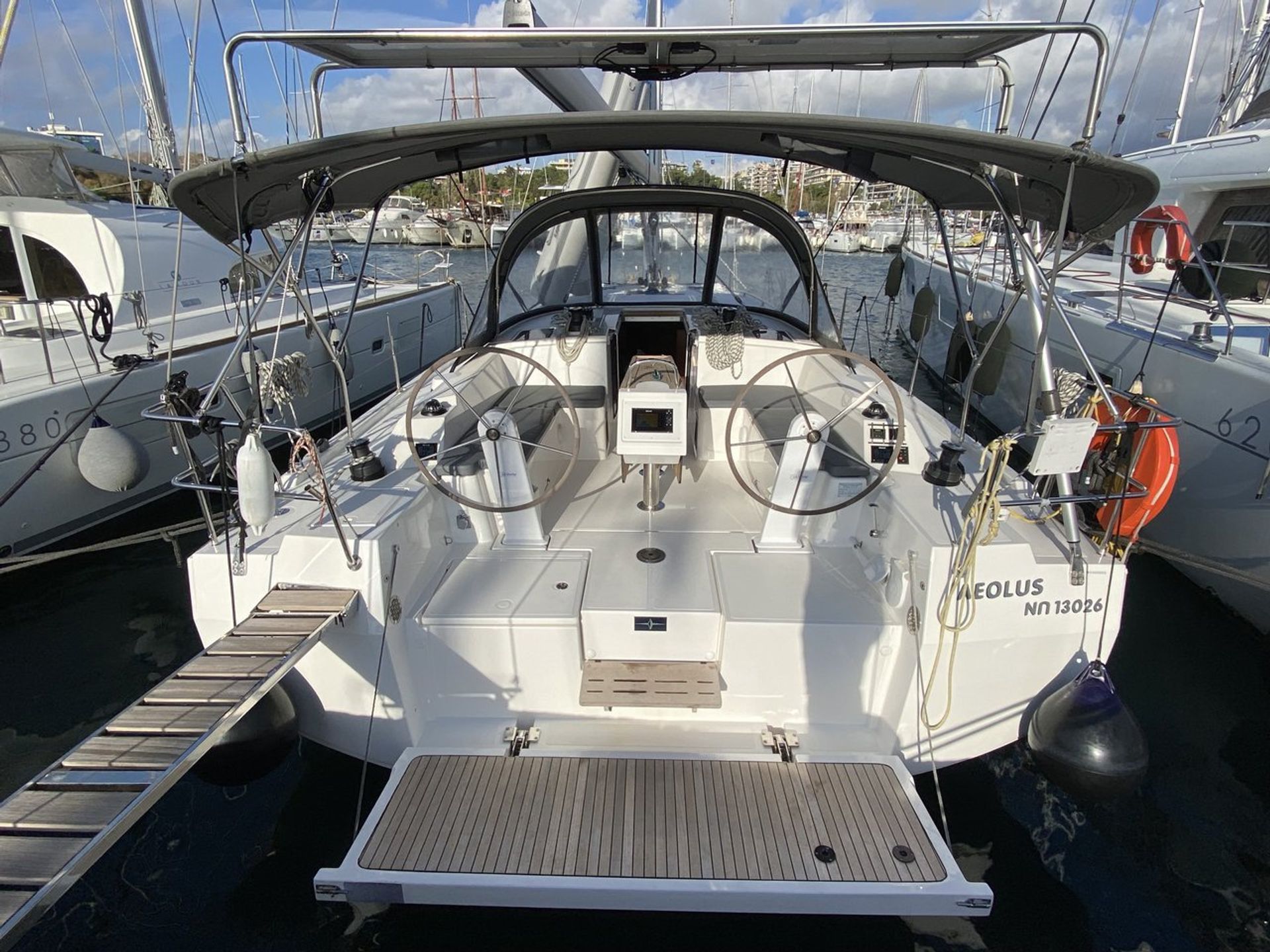 nausys-32964099-10098648-main.jpg