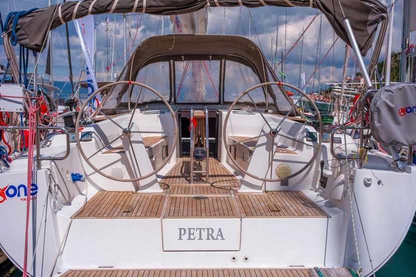 Hanse Yachts 45 Petra