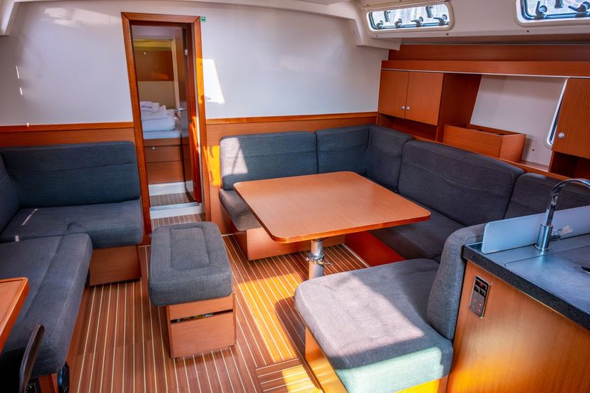Hanse Yachts 45 Taurus 6