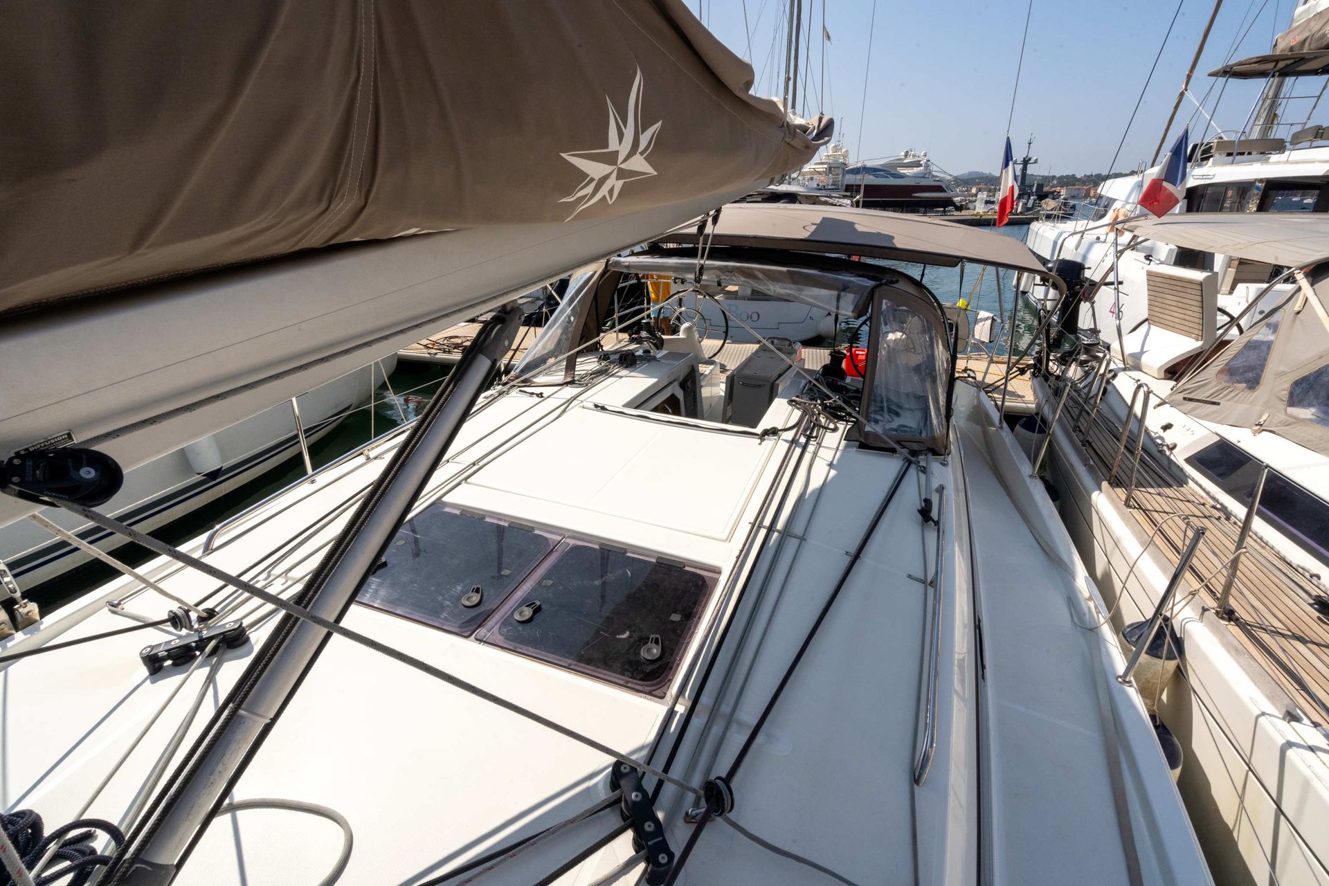 nausys-33054366-9870890-n.jpg