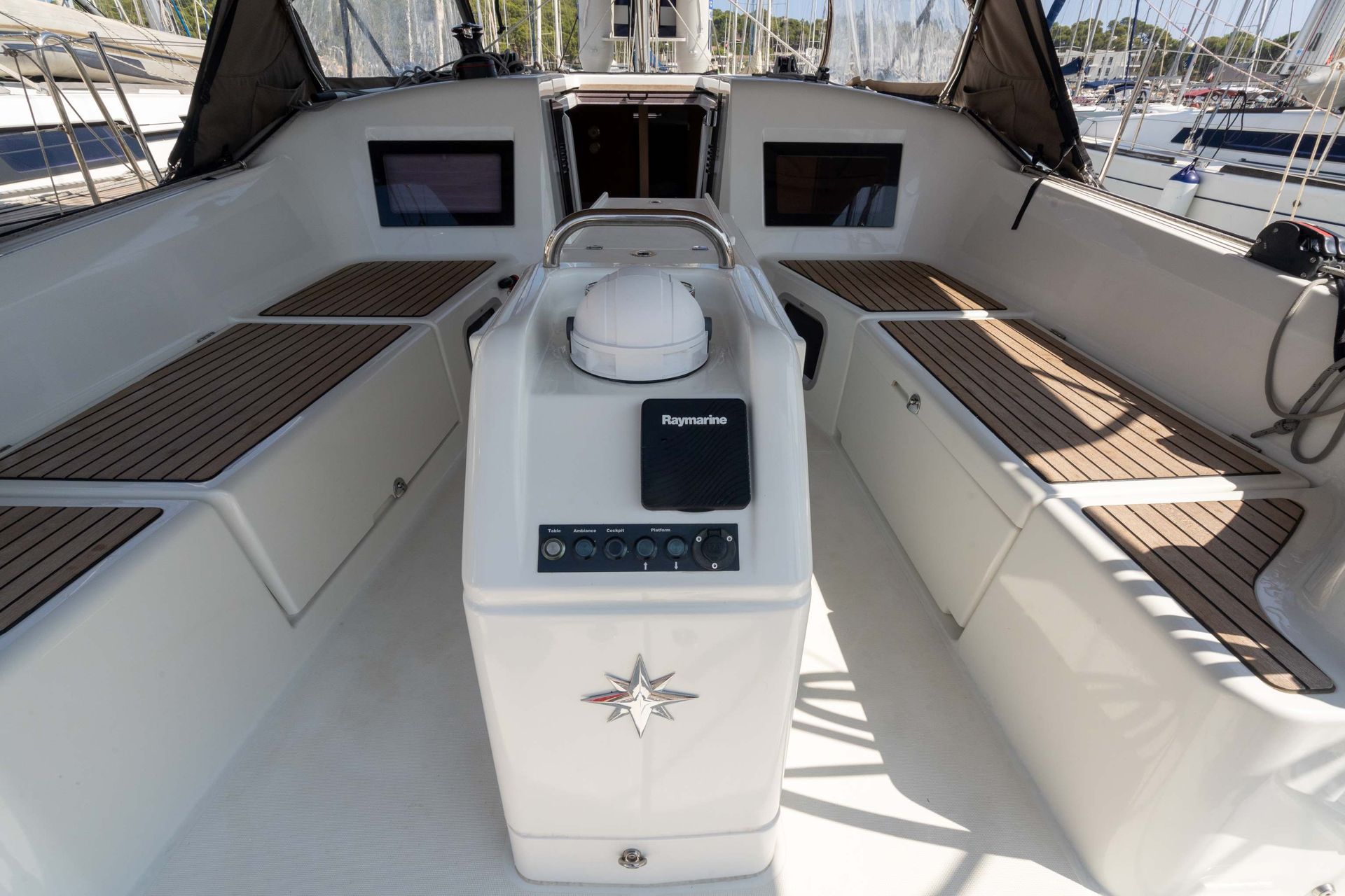 nausys-33054366-9870890-n2.jpg