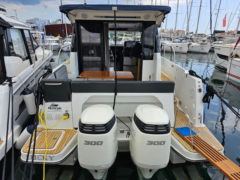 Jeanneau MERRY FISHER 1095 Lucky
