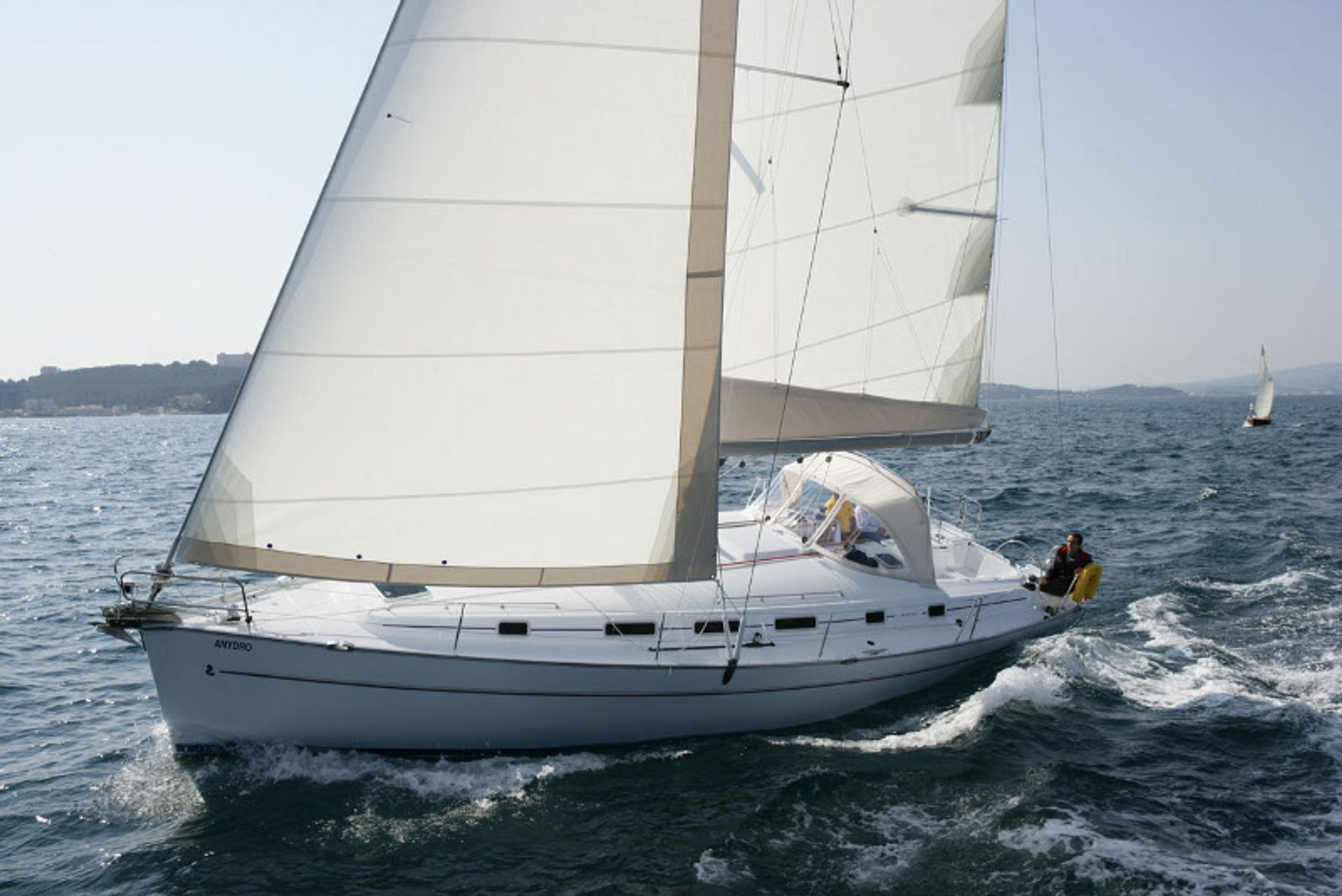nausys-33067993-932995-main.jpg